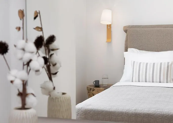 Lefko * Mégas Yialós-Nítes